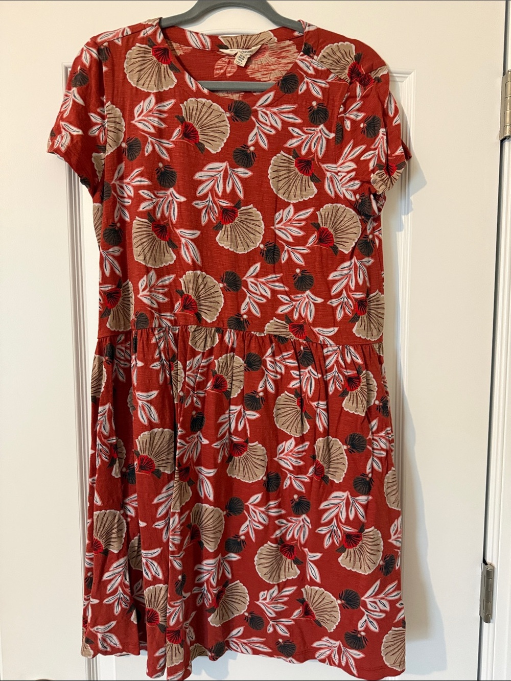 Rust Red Floral Print Midi Dress with Short Sleeves